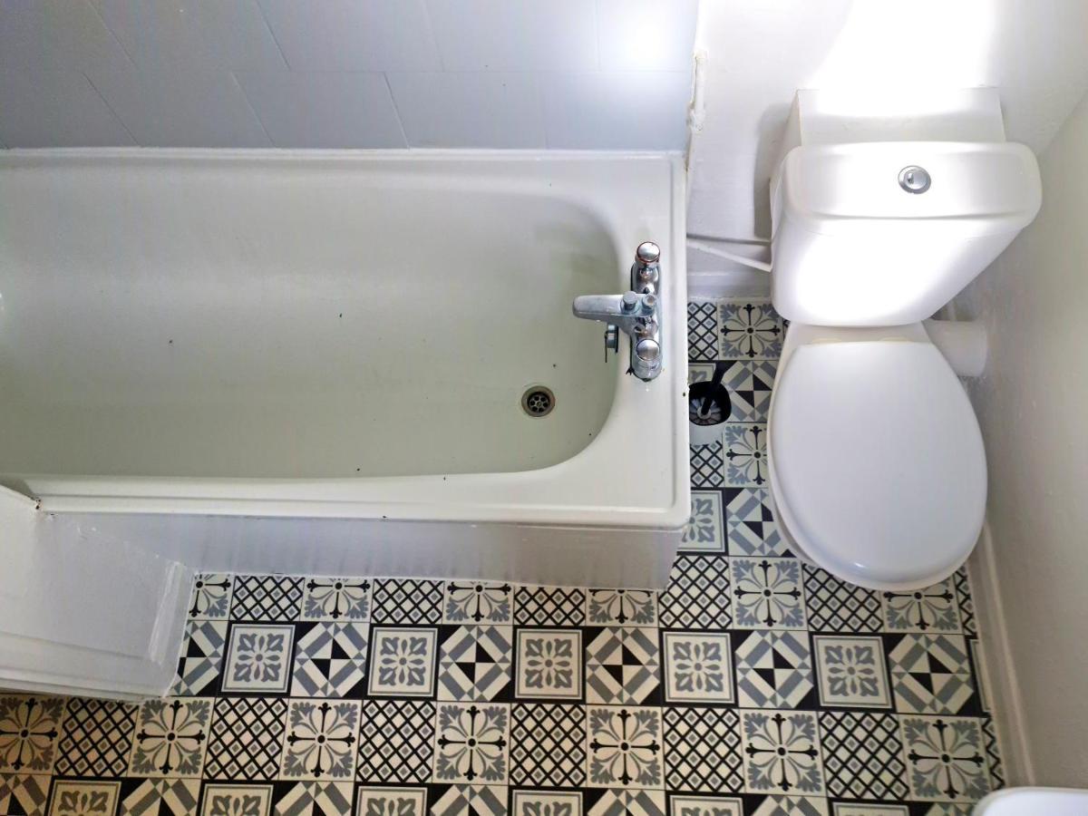 Elegant 1-Bedroom Apartment In Camden Town ロンドン エクステリア 写真